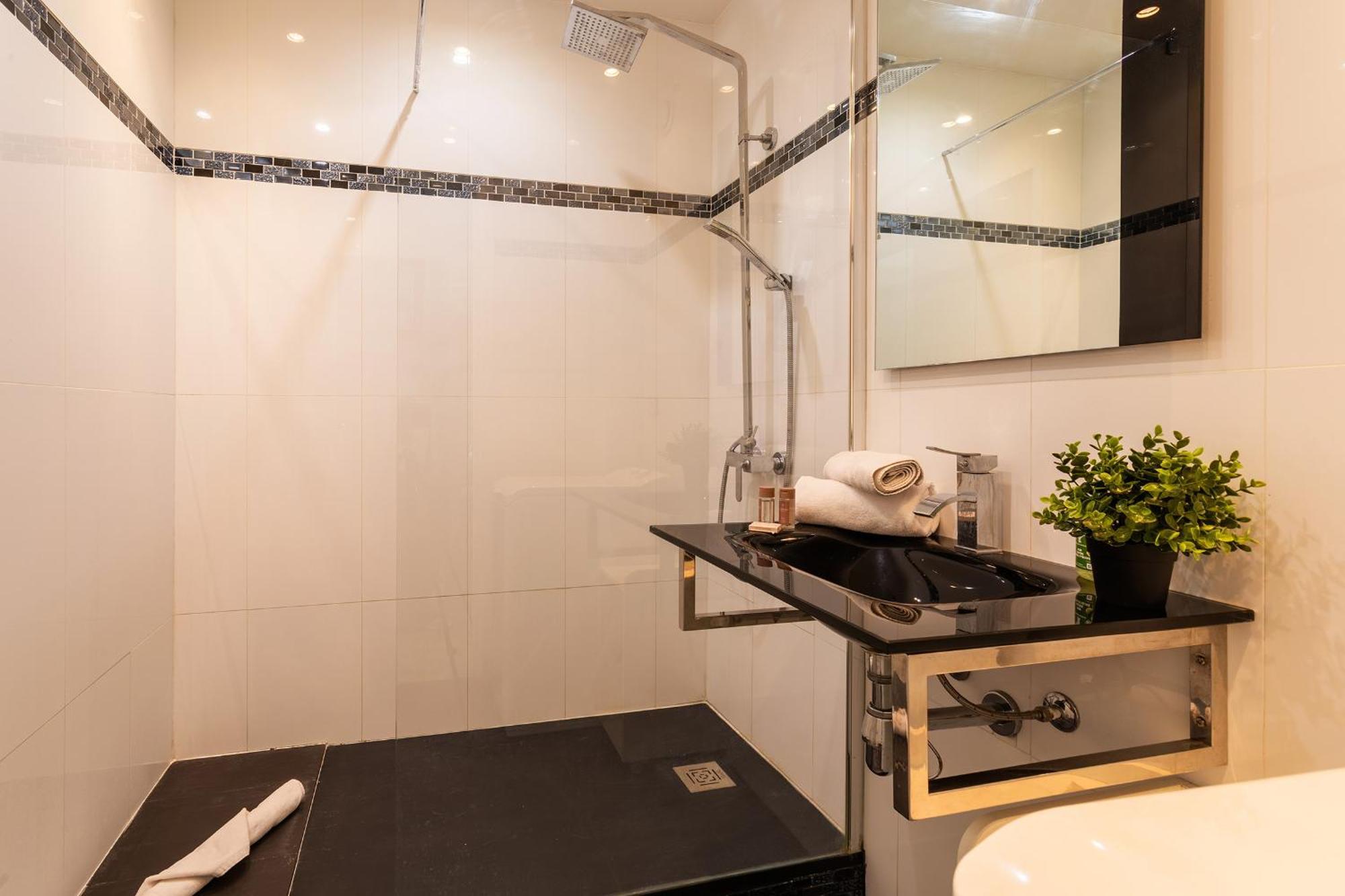 Massenet View Ap4168 Nice, By Riviera Holiday Homes Esterno foto